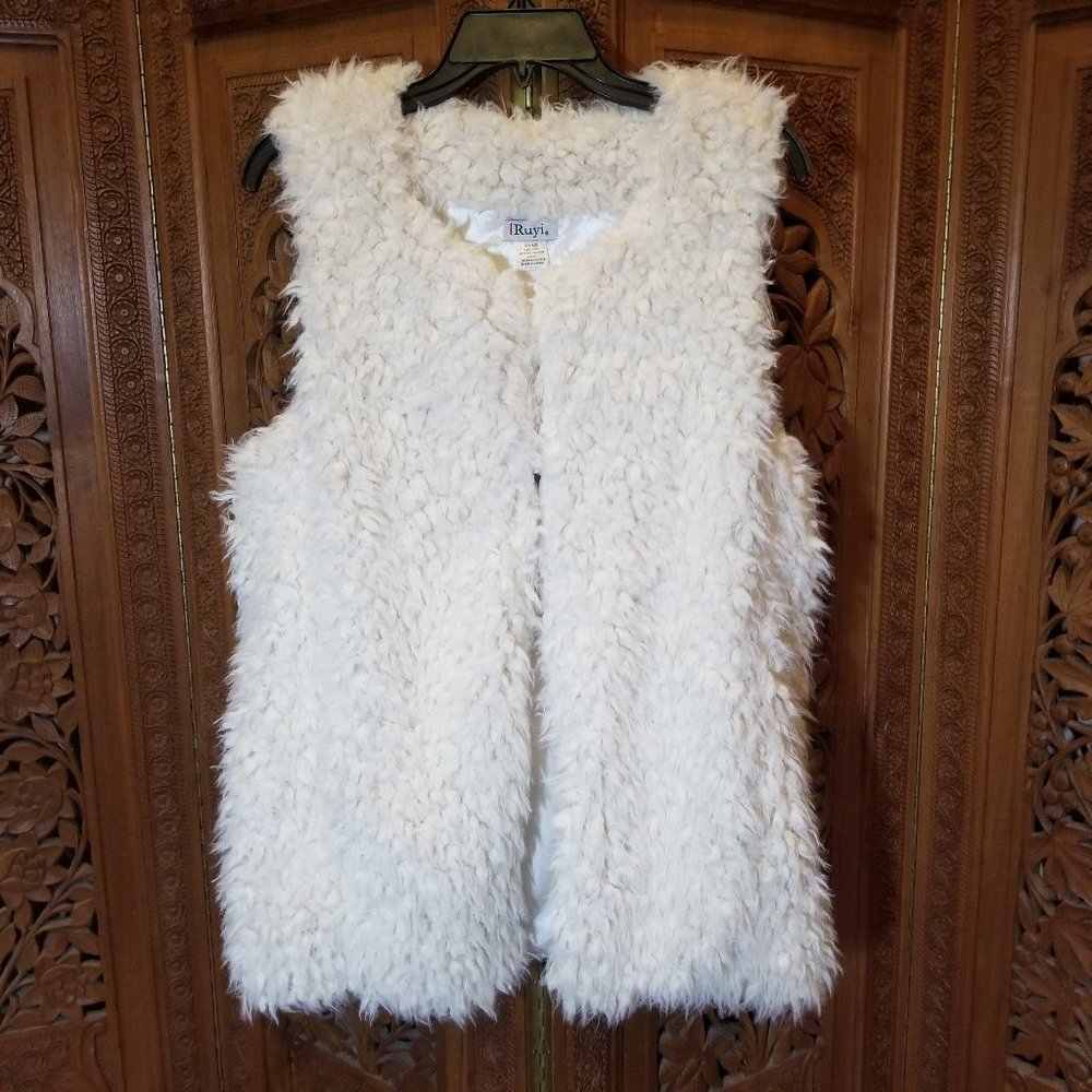 NWT Ruyi Faux Fur lined vest cream color size L/XL (Jrs)